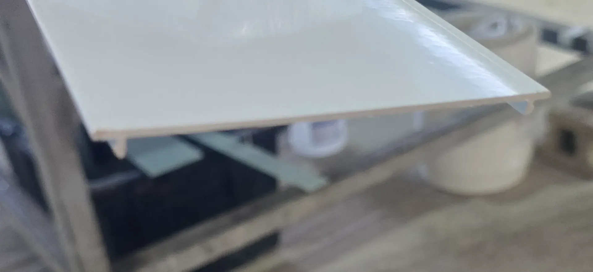 04 Tapa Canal Botella Pivote 16' BLANCO